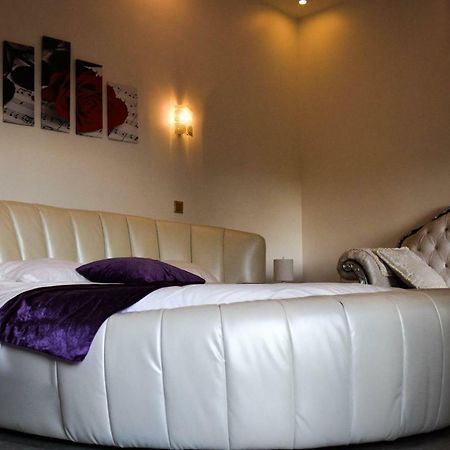 Chateau Nevers Bed & Breakfast Varennes-Vauzelles Luaran gambar
