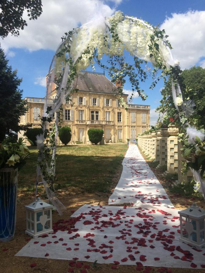 Chateau Nevers Bed & Breakfast Varennes-Vauzelles Luaran gambar
