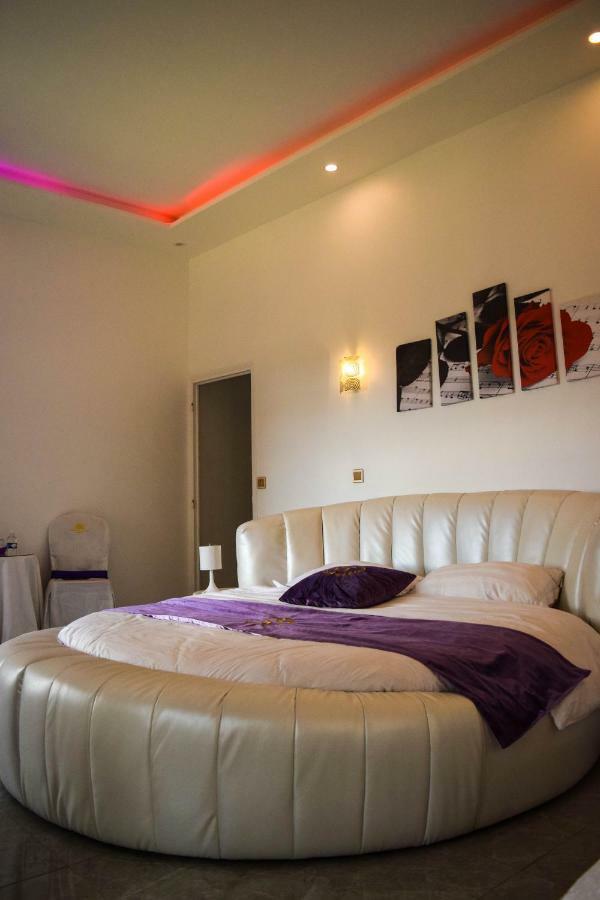 Chateau Nevers Bed & Breakfast Varennes-Vauzelles Luaran gambar