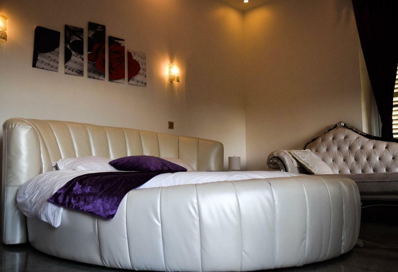Chateau Nevers Bed & Breakfast Varennes-Vauzelles Luaran gambar